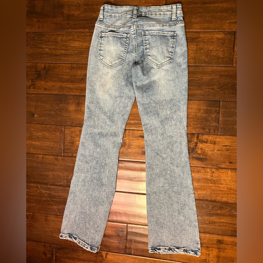Light Blue Flare Jeans- simple and cute - Picture 6 of 6
